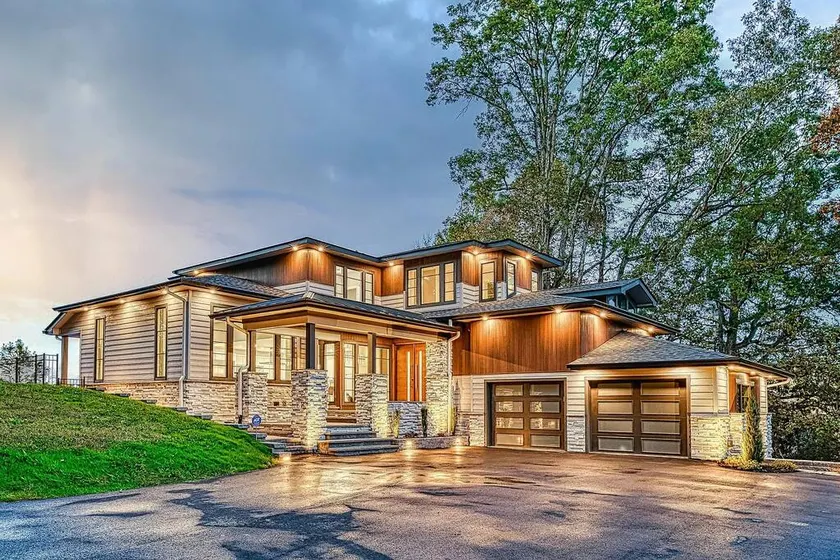 Heaven - Sauna, Hot Tub, Pool, Pool Table, Steam - Image 1
