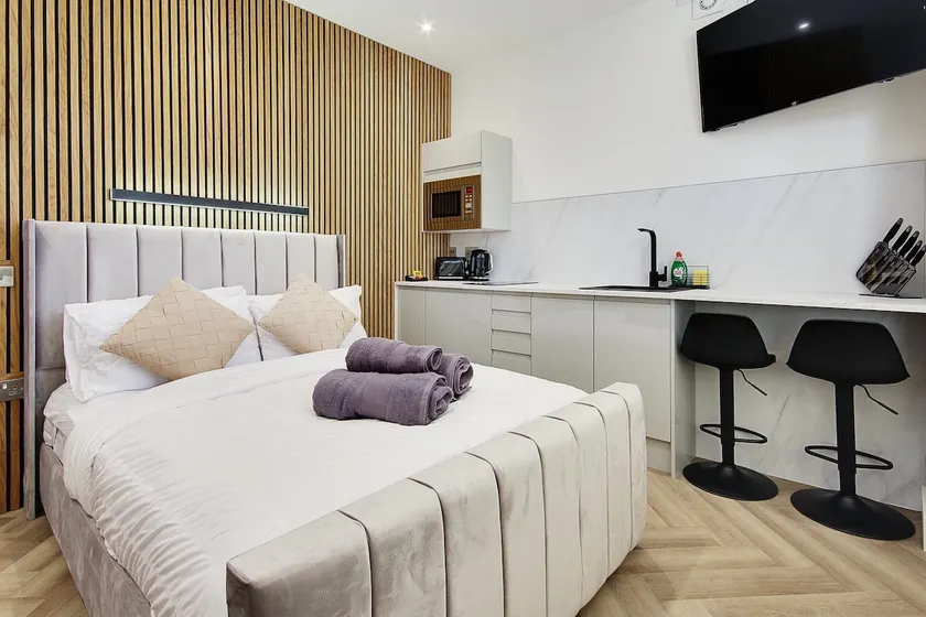 Luxury Suite Close to Beach - Image 1
