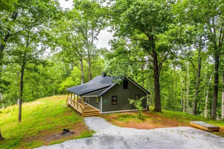 River Access | Hot Tub | Views | Pet-Friendly - Image 1