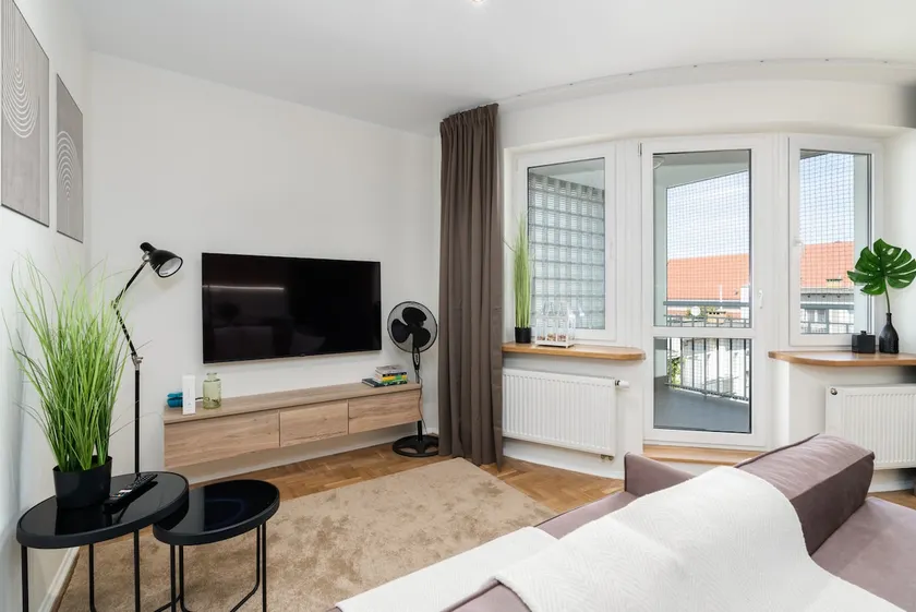 Modern&Cozy Garbary Apartment with Parking and Balcony by Noclegi Renters - Image 1