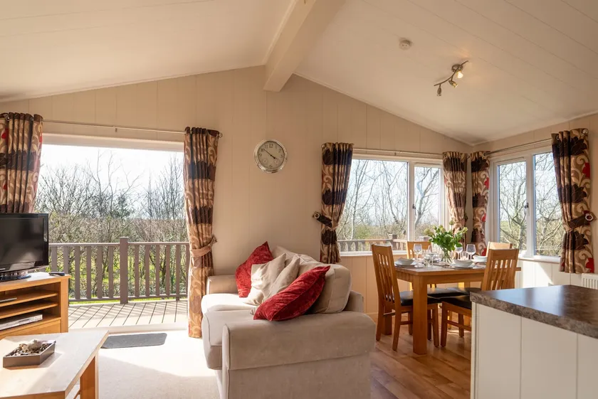 Family Cabin - Private Bathroom - View of the Cam - Image 1