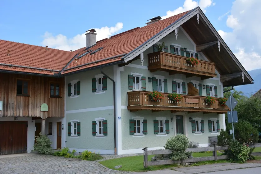 Ferienwohnung klein (42 QM) mit Schlafzimmer, Flur mit Garderobe, Wohnküche, TV, Dusche/WC, Balkon - Image 1
