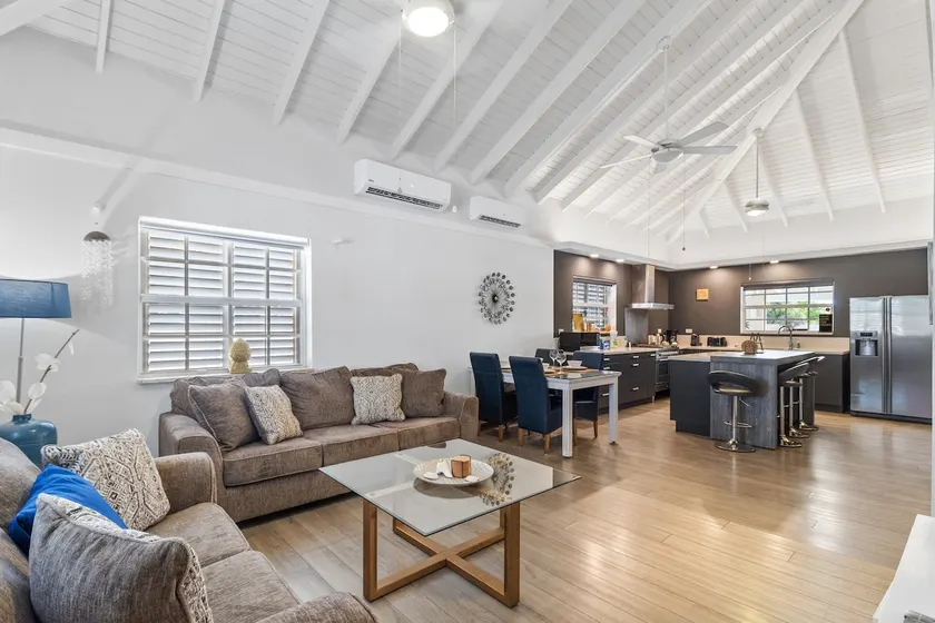 Private Pool Oasis 4BR Home Near Palm Beach, Aruba - Image 1
