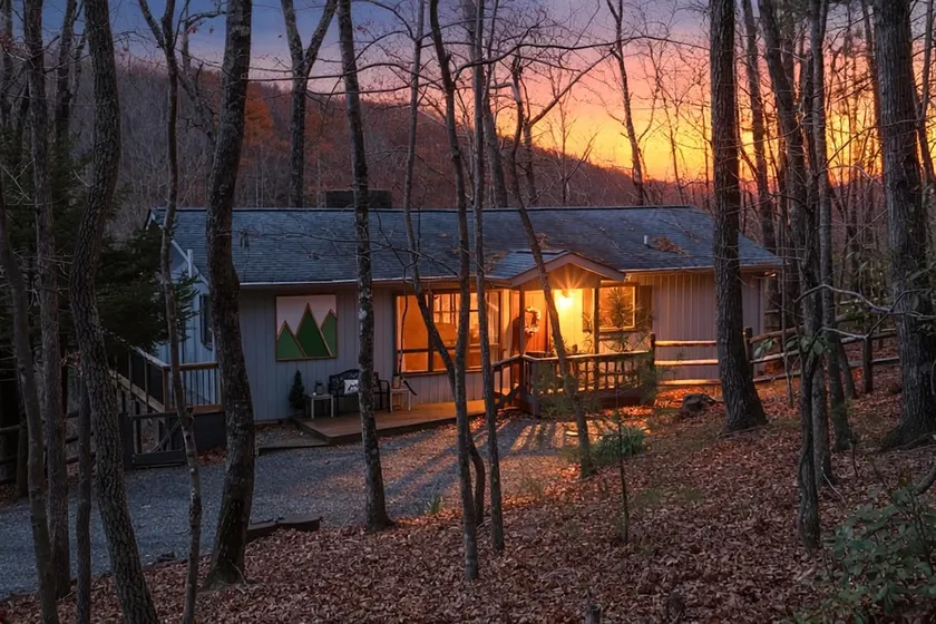 Laurel Creek Cottage | Pets | VIEW | Screen Porch - Image 1