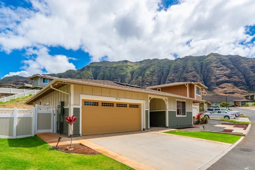 Kalo Homes The Makaha Bungalow | Single-LVL Abode - Image 1
