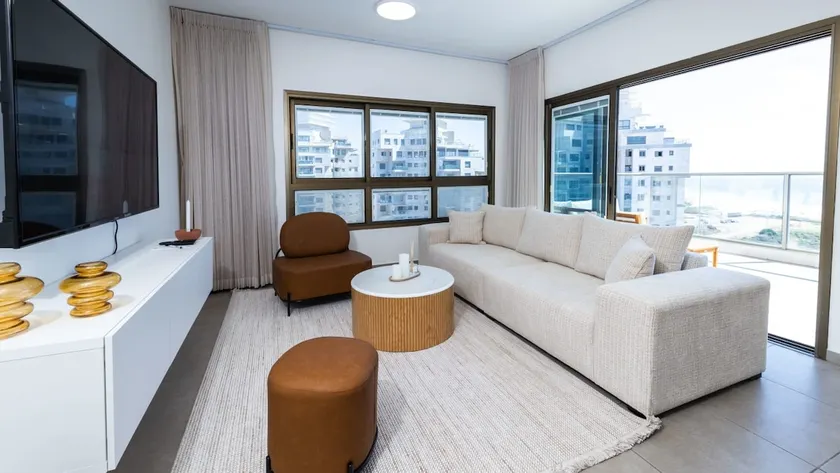 SeaFront Luxurious 3BR Apartment l Mamad - Image 1