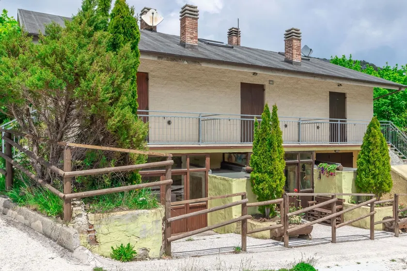 Italian Experience-Casa TraMonti - Image 1