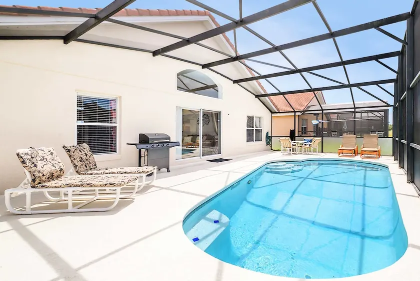 4BR Family Resort Home - Private pool & Games Room - Image 1