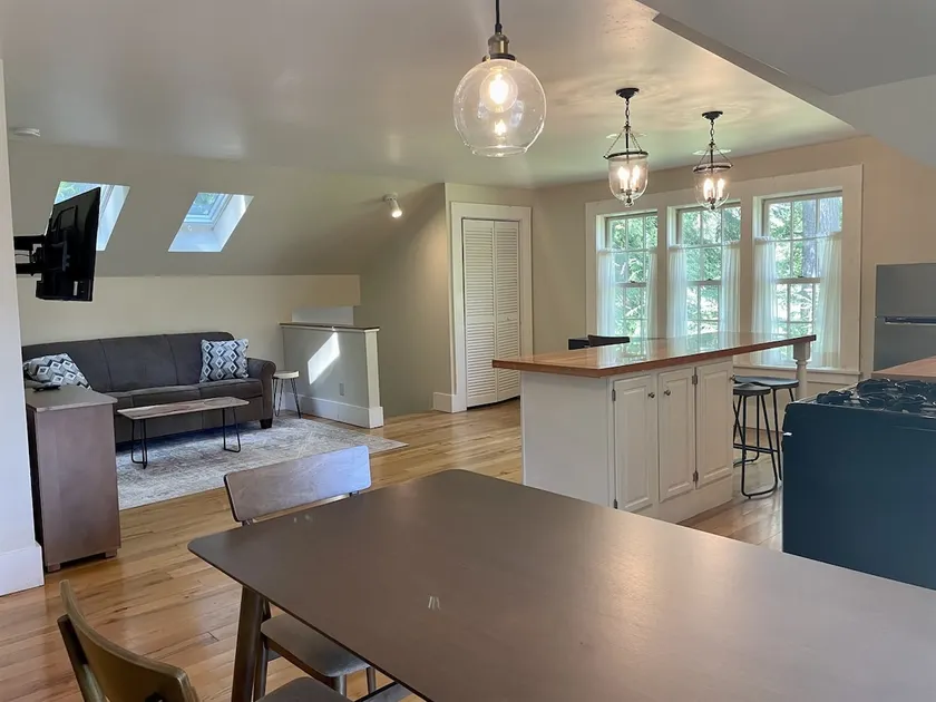 Cooper Park Carriage House - Downtown Cooperstown! - Image 1