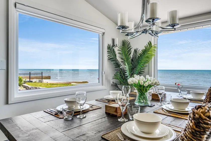 4 Bedroom Water's Edge Oasis with Salt Water Pool - Image 1