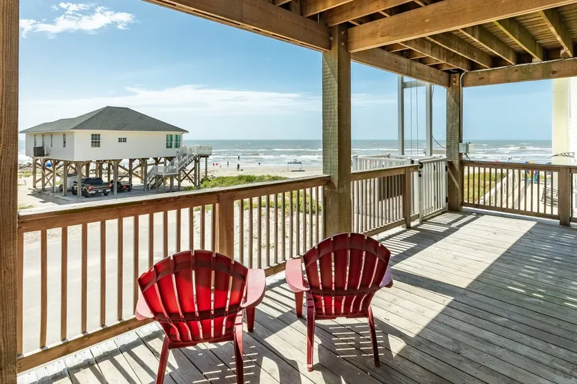 A'Wave From It All - WOW View, Steps to Beach! - Image 1