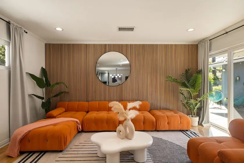 Trendy Getaway | Hot Tub | 20 mins to Disney - Image 1