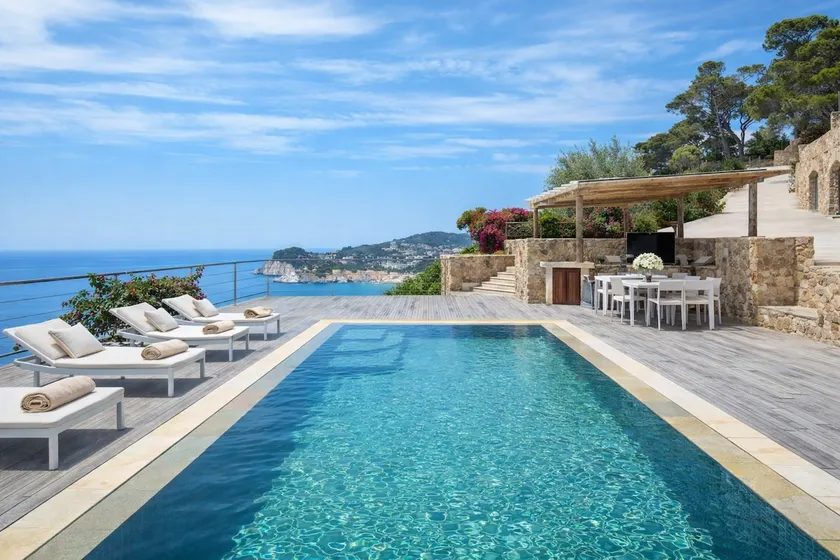 Luxury Villa Tossa de Mar – Seafront - Image 1