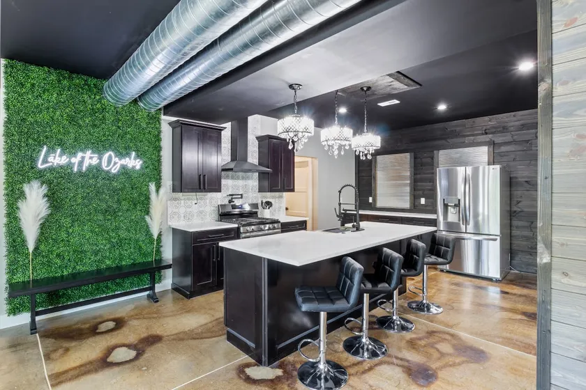 The Cove -Game Room, Hot Tub, & Fire Pit! - Image 1