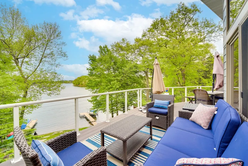 Wisconsin Vacation Rental w/ Fire Pit on Long Lake - Image 1