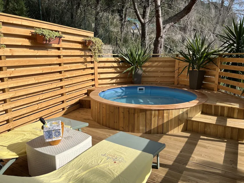 Wild Wild Nest Sperlongaresort - Image 1