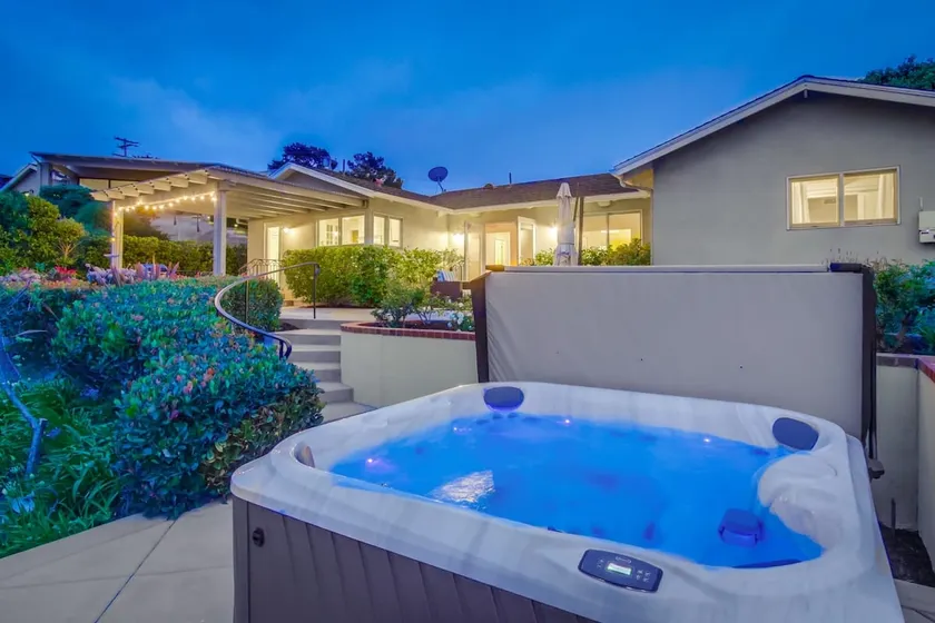 Stunning Canyon House | Hot Tub | Whitewater Views - Image 1