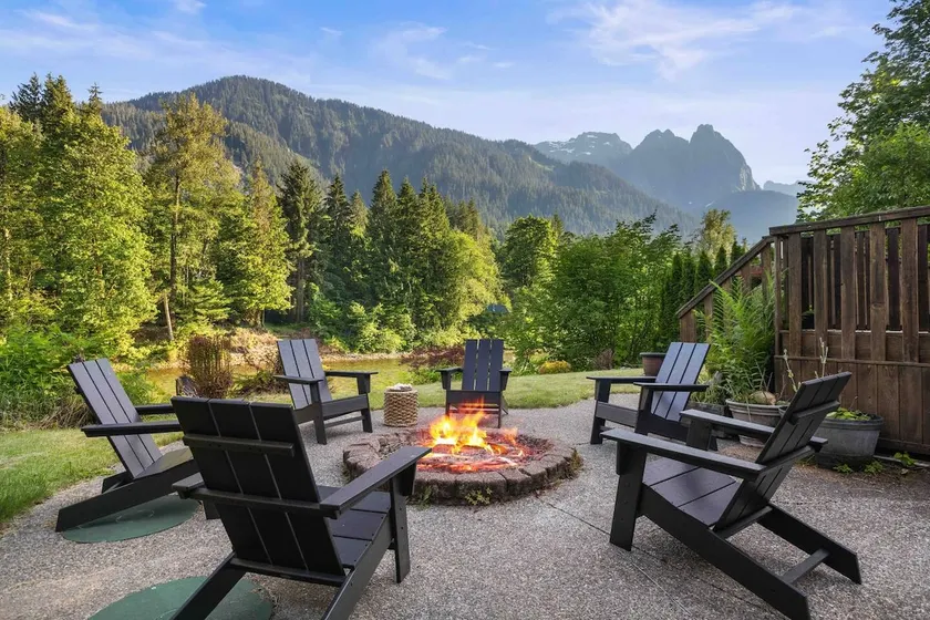M HOUSE/ Hot tub w/view*Game room*Patio dining* - Image 1