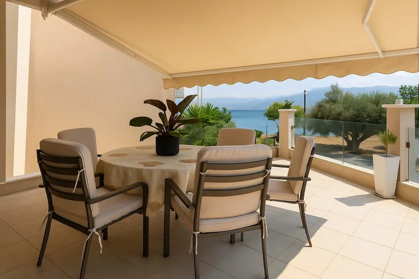 La Casa Rosa Seaside Getaway - Image 1
