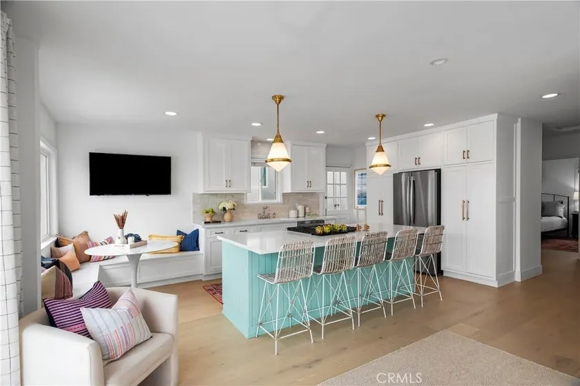 Amazing location! Luxurious ocean view cottage - Image 1