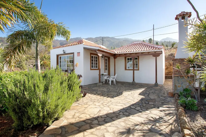 Ariadna's Little House - Image 1