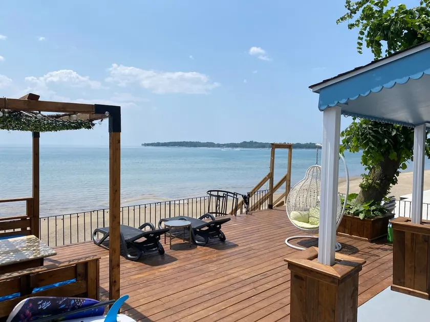 Water Front Beach House - 3BR w BBQ & Sunset - Image 1
