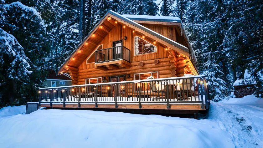 Cozy Ski Cabin with Hot-tub - Image 1