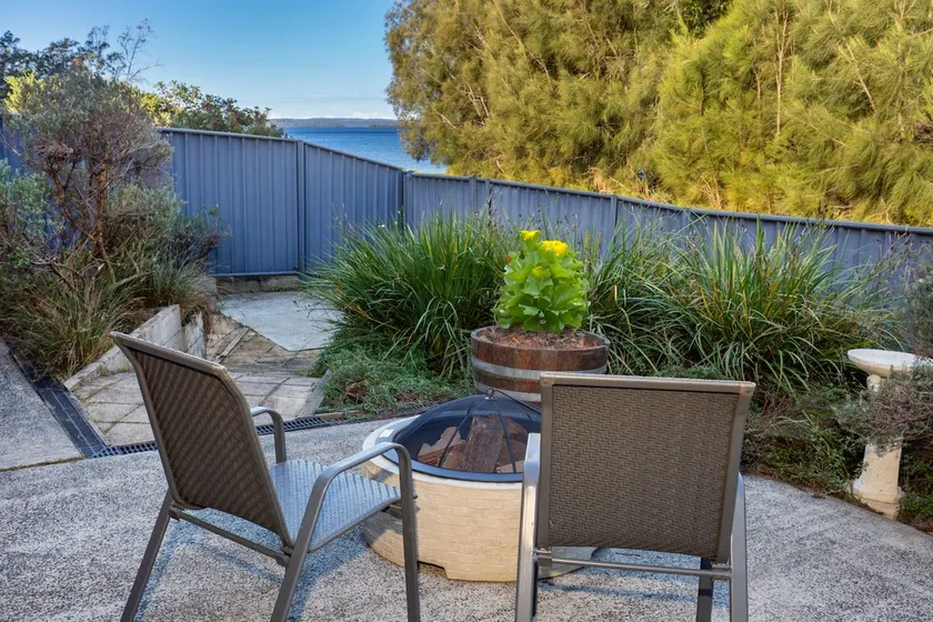 Reflections Pet Friendly Waterfront - Image 1