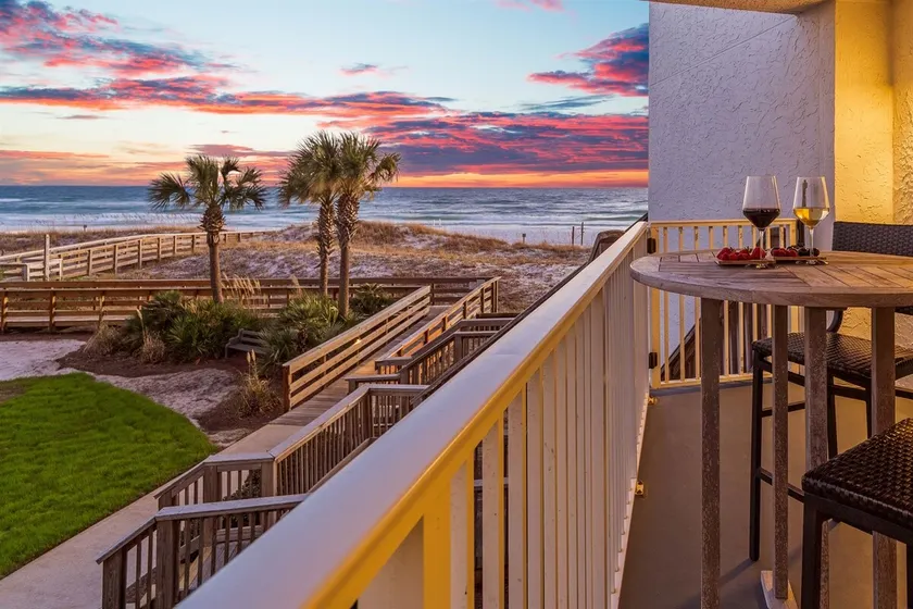 BEACHFRONT LUXURY: Private Stairs, 3 Kings, Pool, Hot Tub, Beach Svc - Image 1