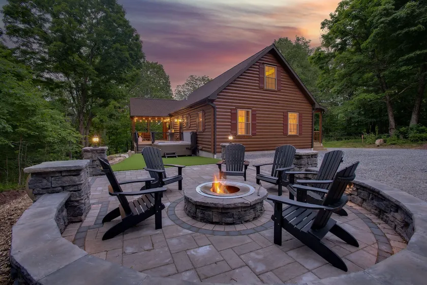 Maplewood Haven | Hot Tub, Outdoor TV + Patio! - Image 1