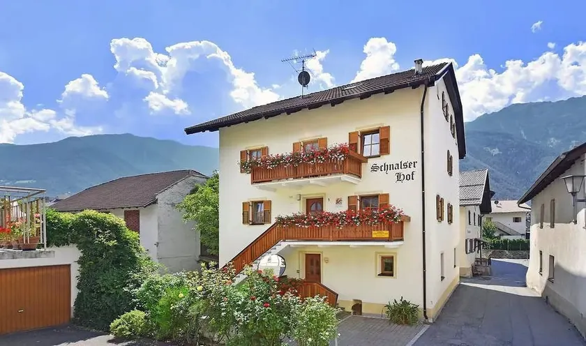 Ferienwohnung \"Schnalserhof Gravensteiner, Gemeinschaftsterrasse und WLAN - Image 1