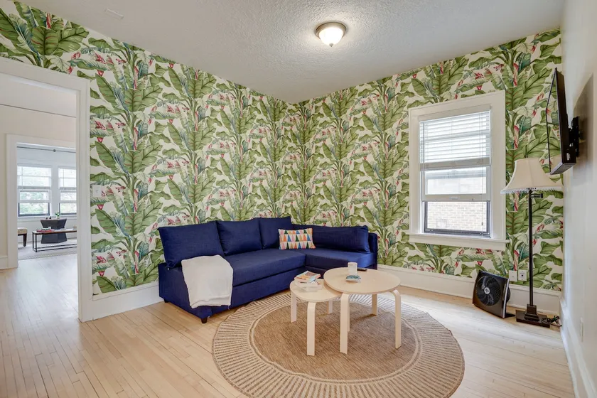 Bright Minneapolis Apartment - 1 Mi to Downtown! - Image 1
