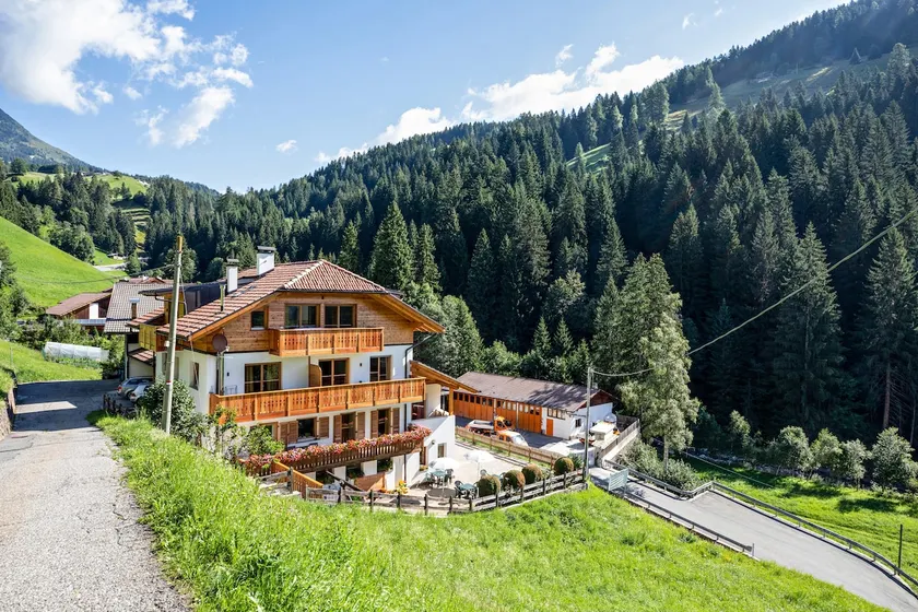 Bachwiesl Hof Apt Ocker - Image 1