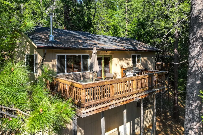 Cozy Mi-Wuk Village Cabin w/ Deck! - Image 1