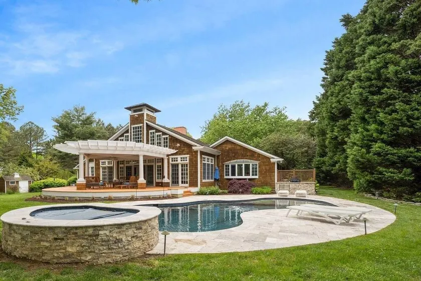 St. Michaels Escape | Pool, Hot Tub & Fire Pit - Image 1