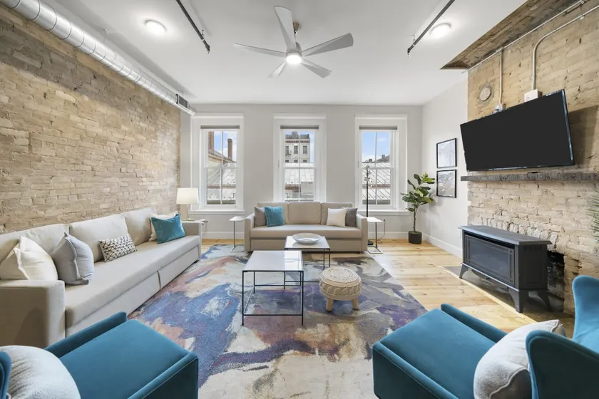 Huge Retreat| Rooftop Deck| Stay At Findlay Market - Image 1