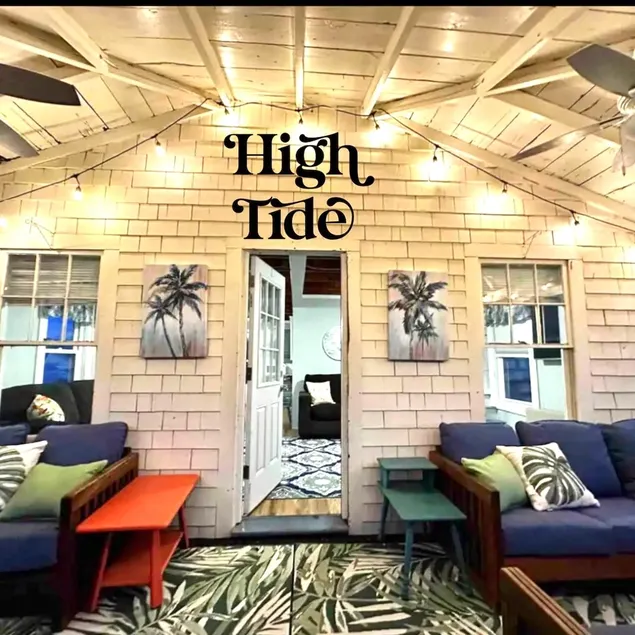 The High Tide at Hampton Beach - Image 1