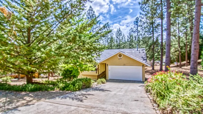 Cottonwood Cottage at Pine Mountain Lake - Image 1