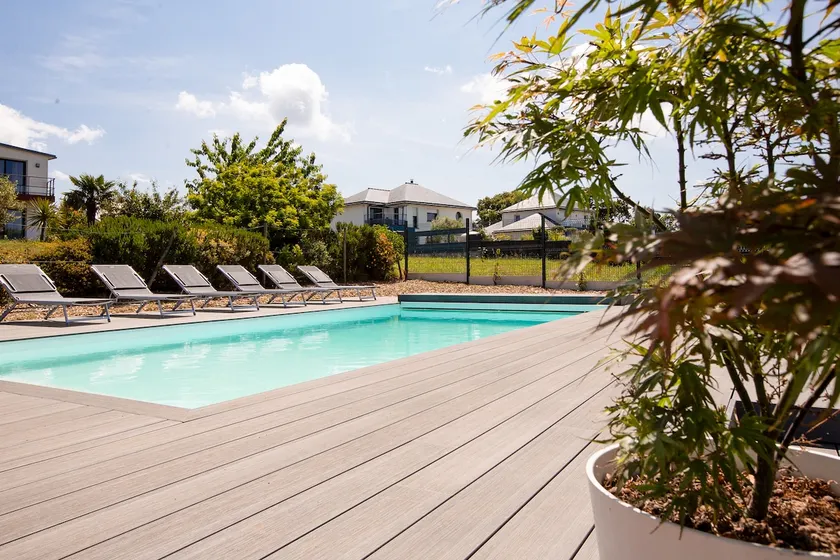 New villa with pool and sea view for 9 - Image 1