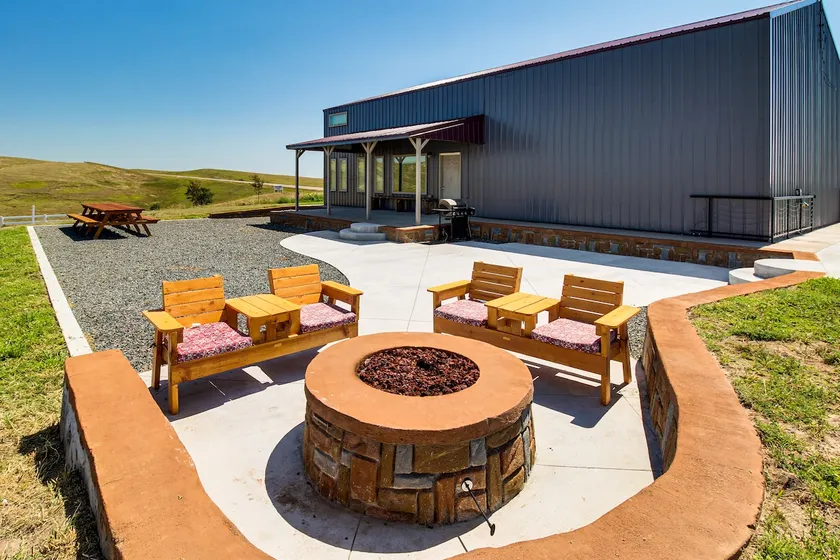 Secluded Nebraska Getaway: 2 Mi to Lake McConaughy - Image 1