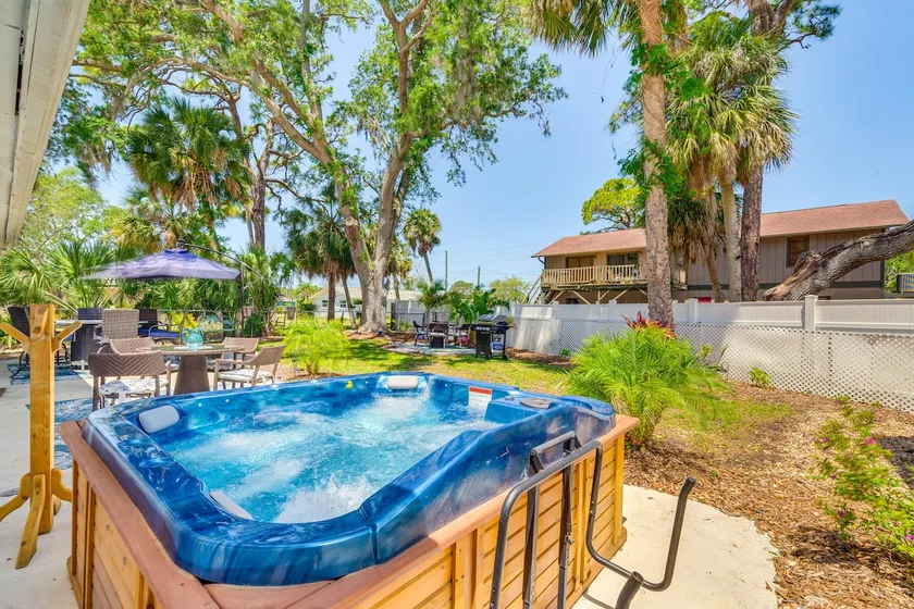 Hot Tub & Gas Grill: Port Richey Retreat - Image 1