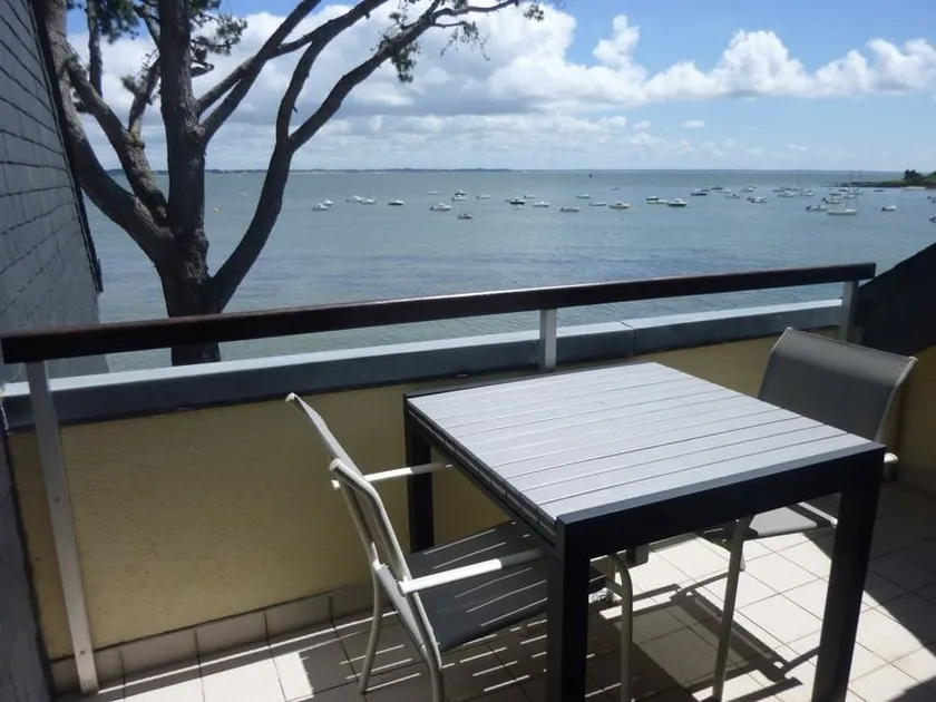 Duplex apartment, feet in the water - Image 1