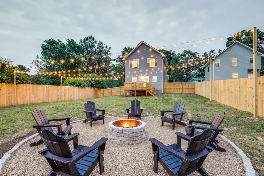 Getaway w/ Fire Pit: 3 Mi to River Arts District! - Image 1