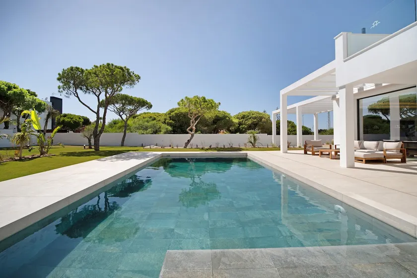 „Alba Sea“ Villa mit privatem Pool, 2 privaten Terrassen und WLAN - Image 1