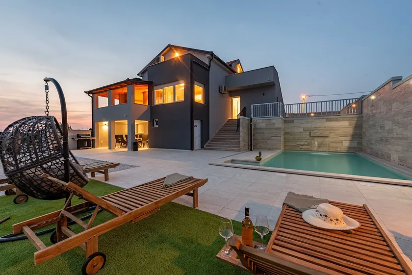 Villa Pezer ZadarVillas - Image 1