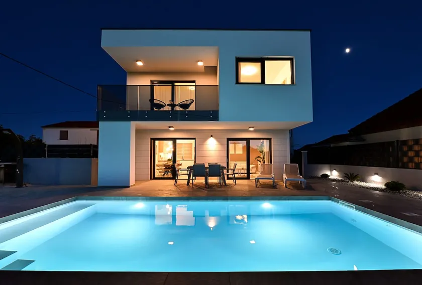 Villa Nostro Porto with pool - Image 1