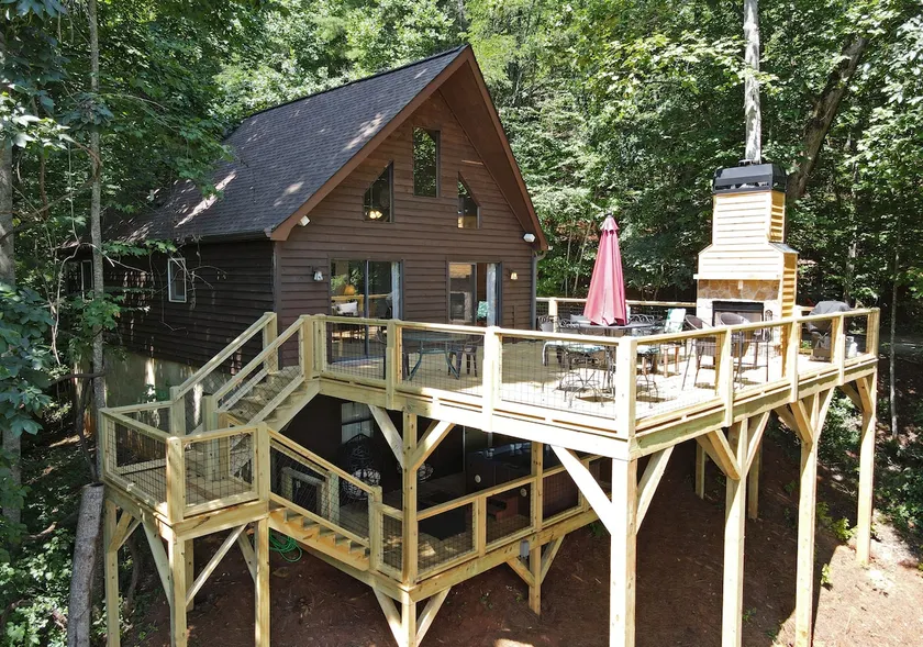 Big Pine - Mountain view, pet friendly, hot tub - Image 1