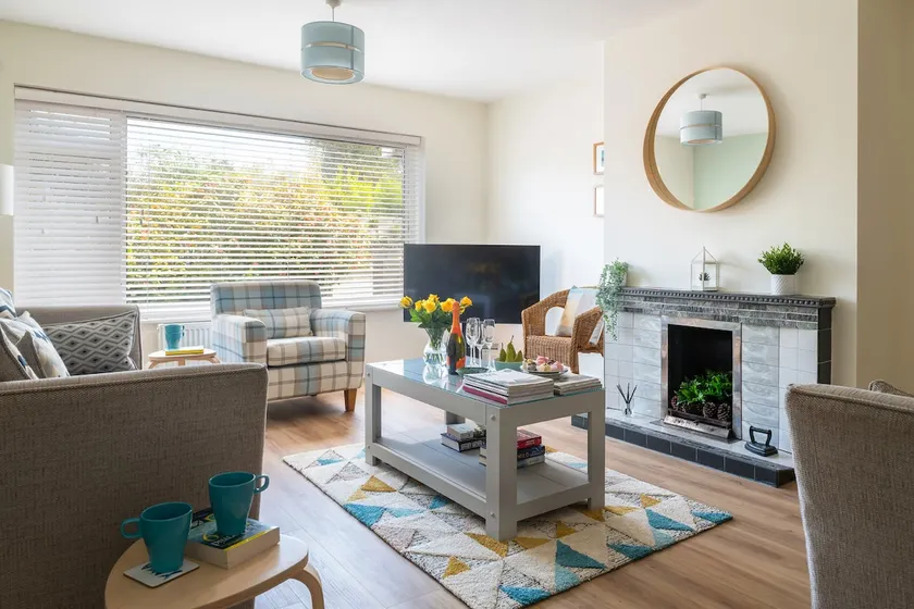 Pengwern - Spacious family home in Benllech - Image 1