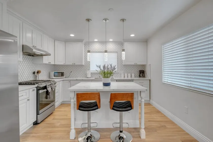 Spacious, Near Claremont Colleges/Ontario Airport - Image 1