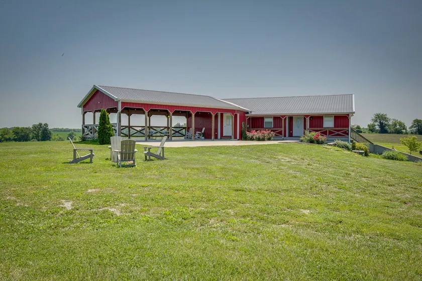 ‘Sunset View’ Home: 1 Mi to Smithville Lake! - Image 1